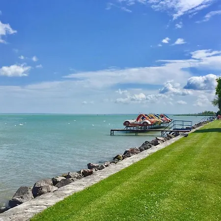 Fay Apartman Apartament Siófok